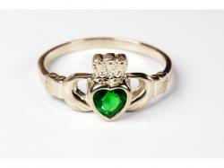  Claddagh Ring w/Emerald Stone 