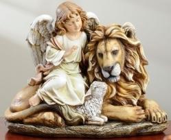  Christmas \"Angel With Lion & Lamb\" Figure 