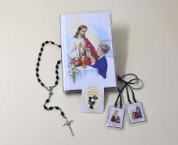  FIRST MASS BOOK (CATHEDRAL) (VINYL SET): AN EASY WAY OF PARTICIPATING AT MASS FOR BOYS AND GIRLS 